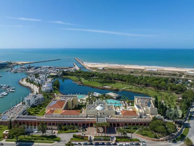 Domes Lake Algarve, Autograph Collection