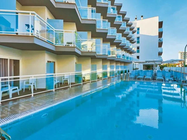 BQ Hotel Amfora Beach Hotel