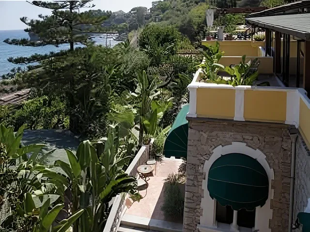 Hotel Baia delle Sirene
