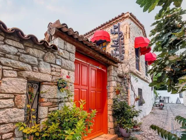 Alacati Eski Ev Hotel