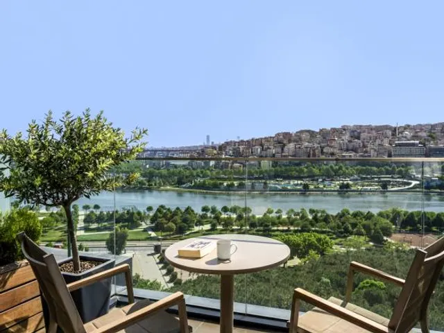 Mövenpick Istanbul Golden Horn