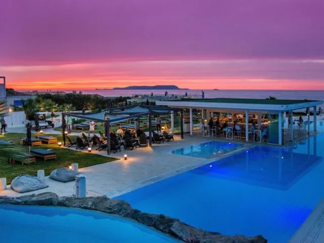 Insula Alba Sea Side Resort & Spa