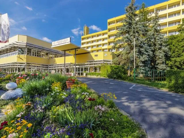 Hunguest Hotel Helios