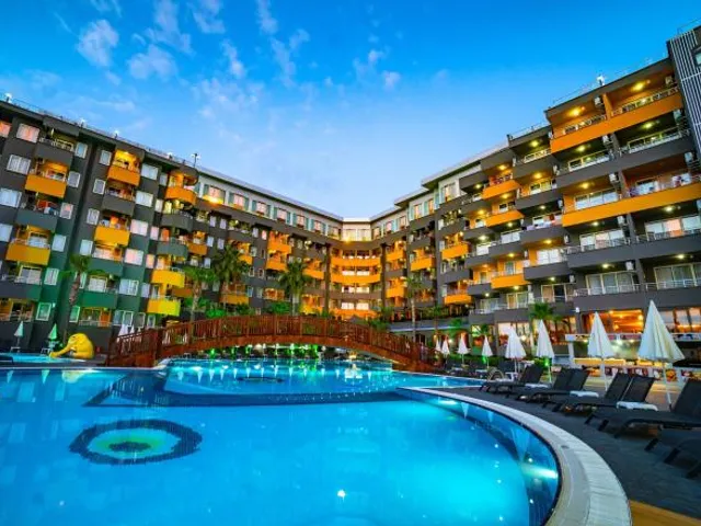 Senza Grand Santana Hotel