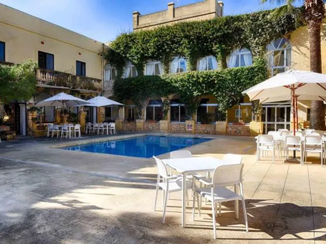 Cornucopia Hotel