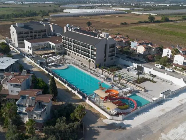 Avia Resort & Spa