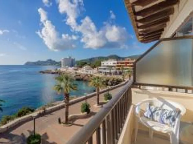 Hostal Port Corona