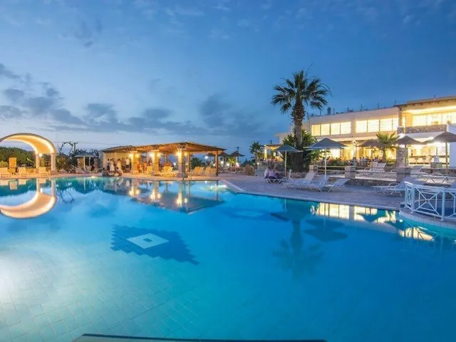 Kouros Palace Hotel