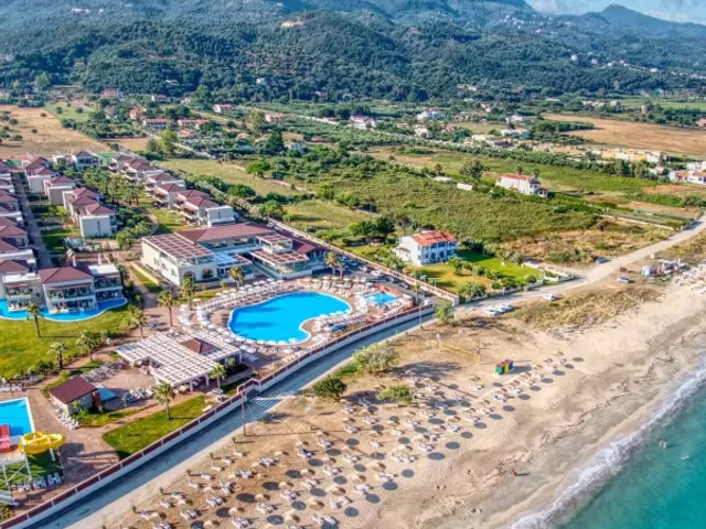 Almyros Beach Resort & Spa