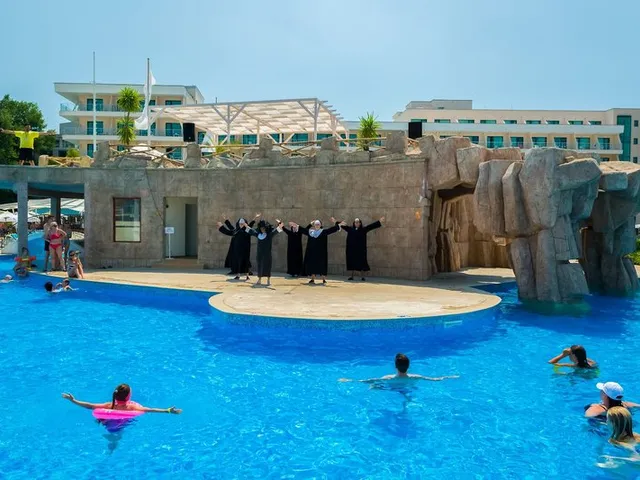DIT Evrika Beach Club Hotel
