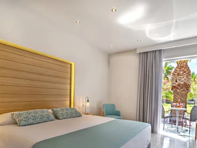 HARPIN Happy Days Beach Hotel