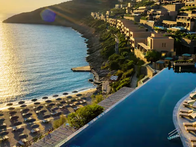 DAIOS COVE