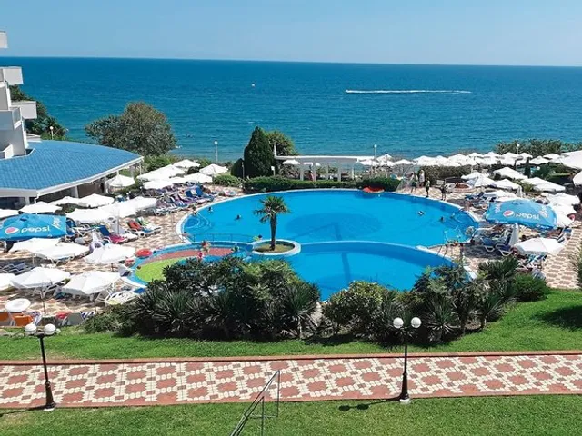 Sineva Beach