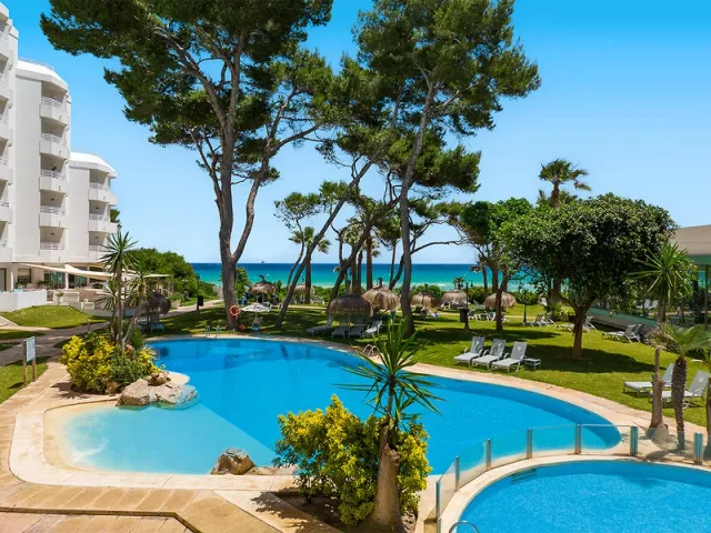 Playa Esperanza Resort