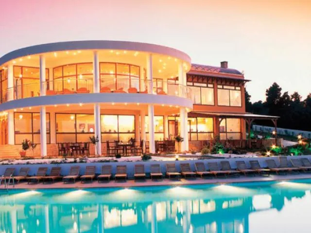 Alia Palace