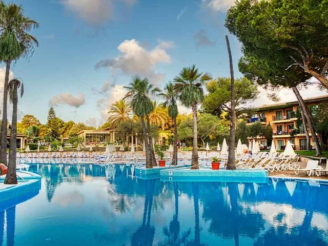 Caprice Vell Mari Hotel & Resort