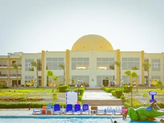 Amarina Queen Resort & Aqua Park