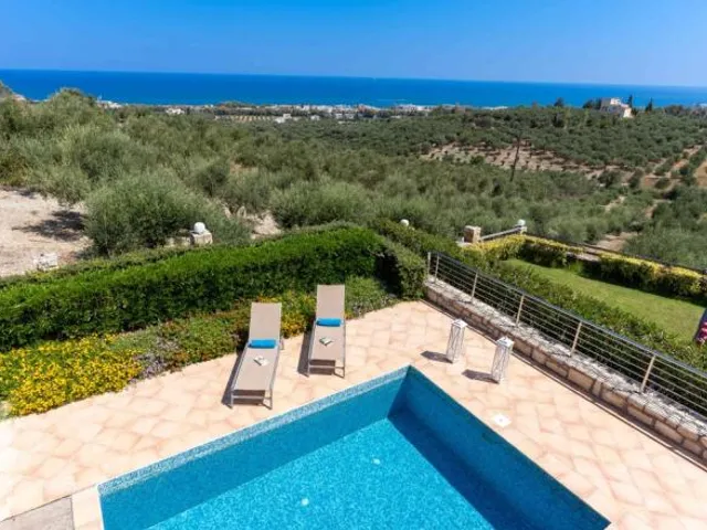 Carme Villas Resort