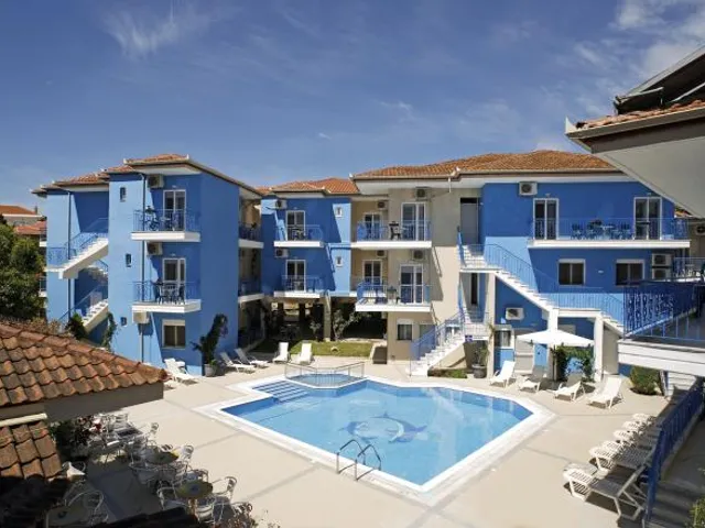 Stratos Hotel
