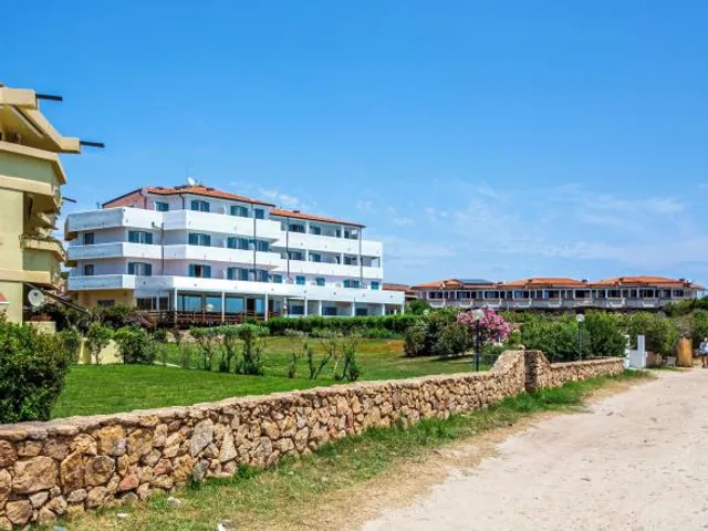 Castello Beach Hotel