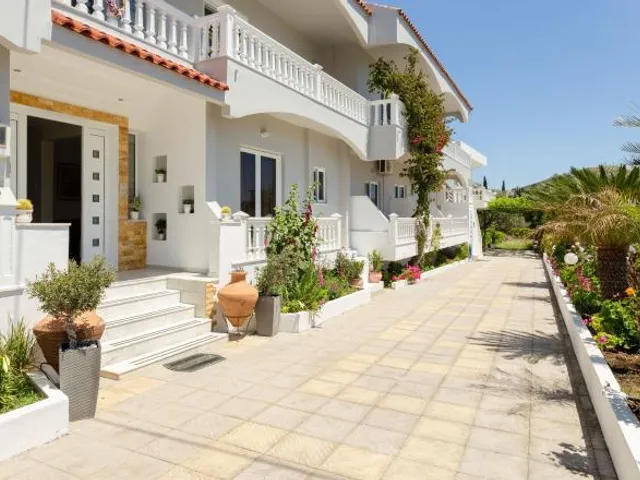 Hotel Varelis