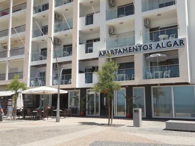 Apartamentos Algar