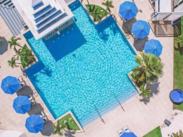 TRYP by Wyndham Aruba Adults Only Hotel