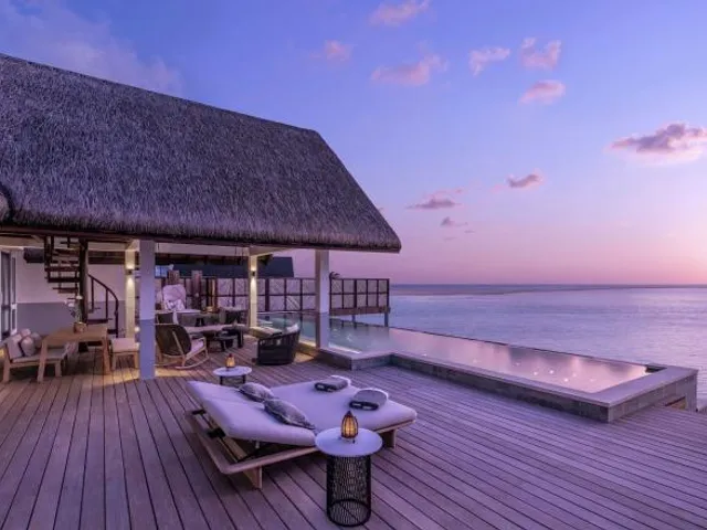 Four Seasons Resort Maldives at Landaa Giraavaru
