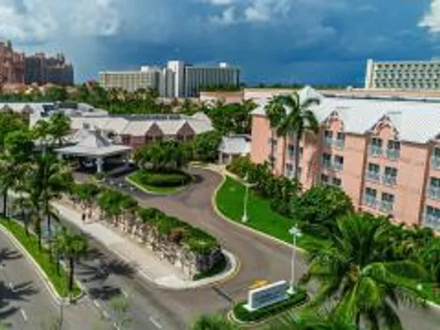 Comfort Suites Paradise Island