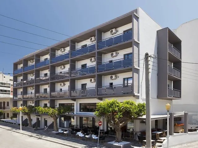 Butterfly Beach Hotel