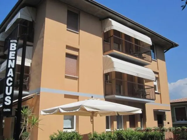 Hotel Benacus