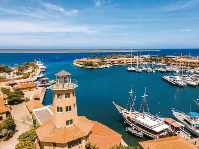 Harbour Village Beach Club
