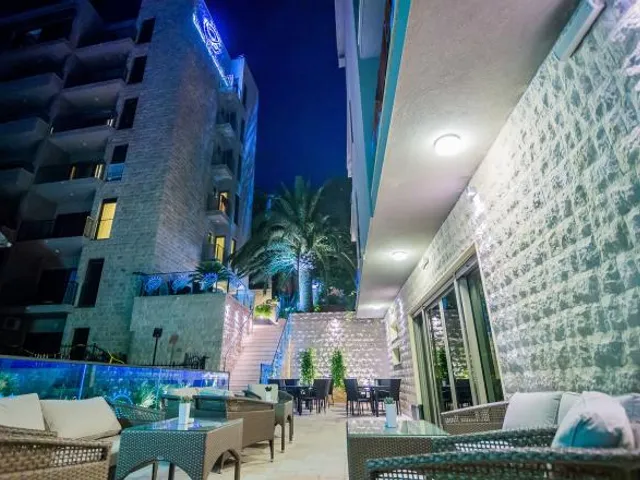 Butua Residence