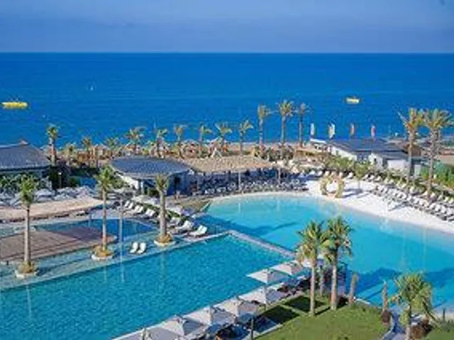 Lago Hotel