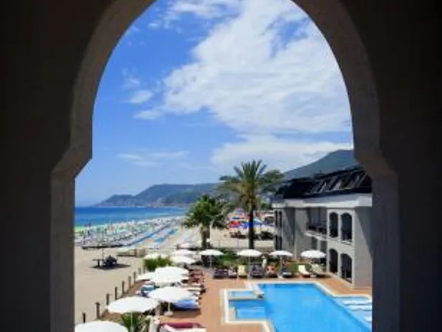 Alaaddin Beach Hotel
