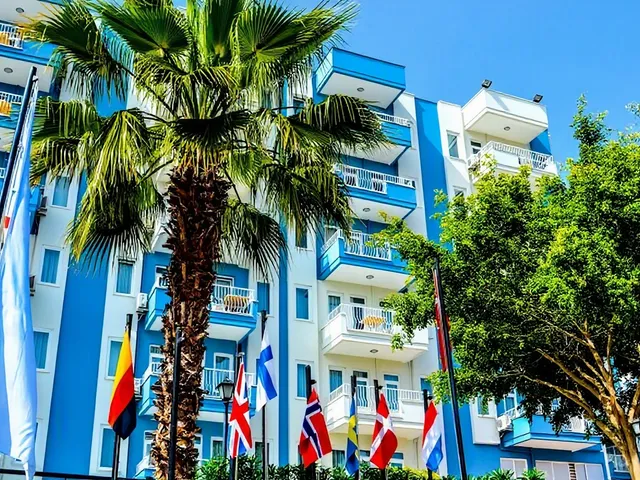 Ark Suite Hotel