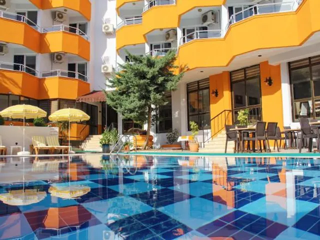 Yaman Life Hotel