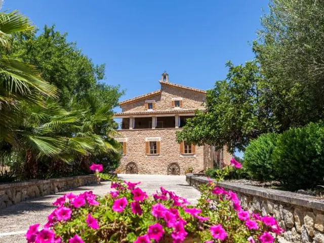 Finca Hotel Can Estades