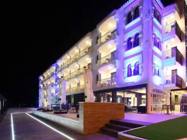 Emerald Sun Hotel