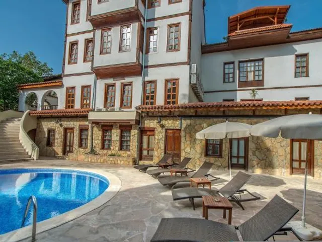 Argos Hotel