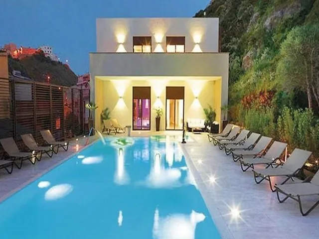 Hotel Riviera