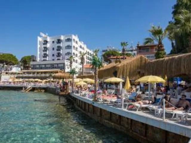 Marti Beach Hotel