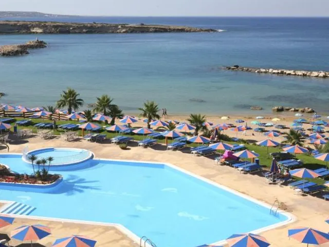 Corallia Beach Hotel Apartments