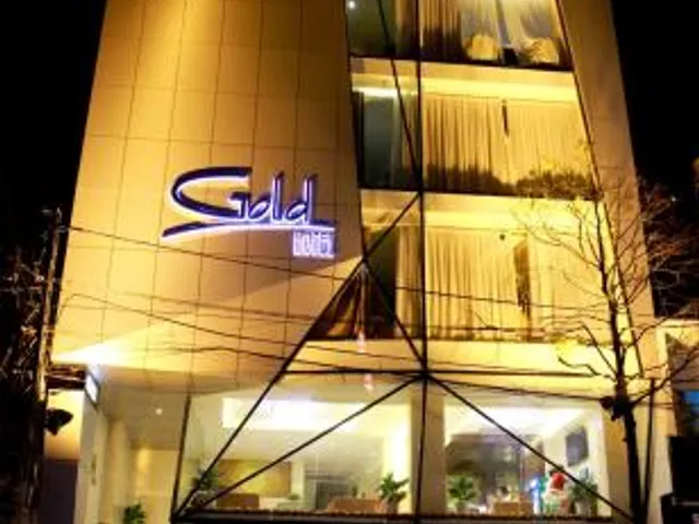 Gold Hotel