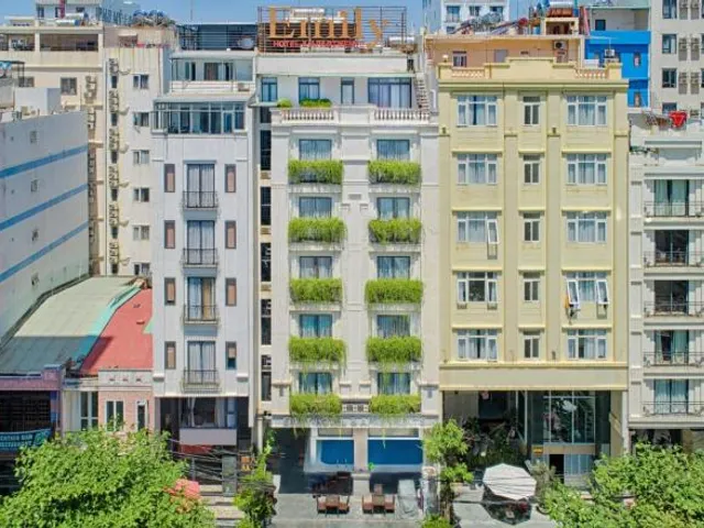 Emily Hotel & Apartments