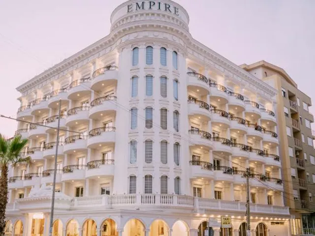 Empire Hotel