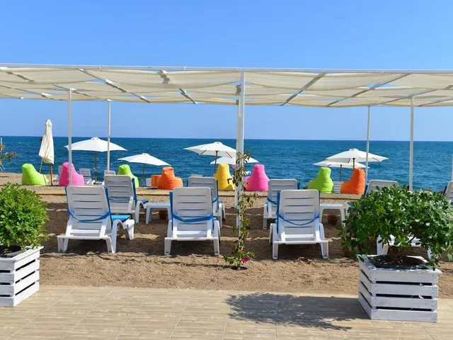 Lara Beach Homes