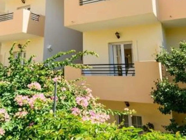 Argyro Apartments & Studios