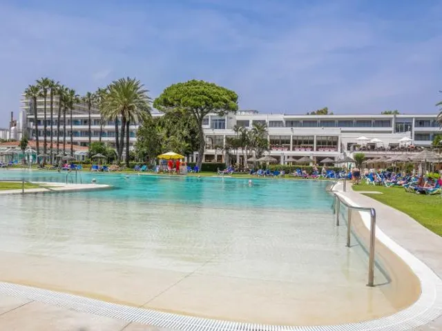 SOL Marbella Estepona · Atalaya Park