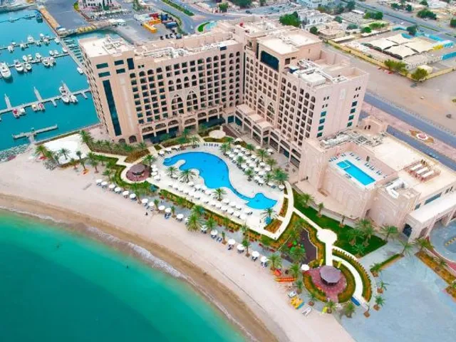 Al Bahar Hotel & Resort